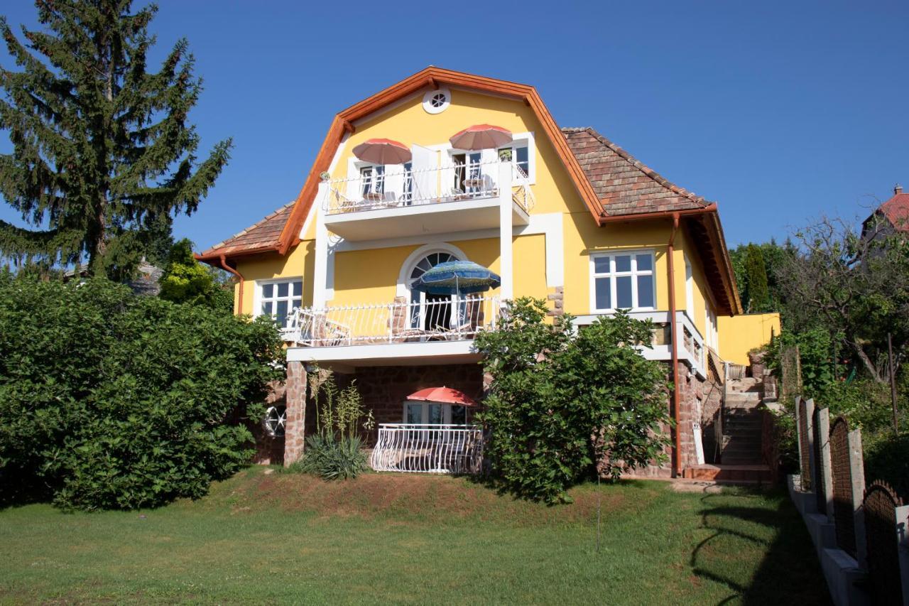 Gyoengyoem Apartman Balatonalmádi Zewnętrze zdjęcie