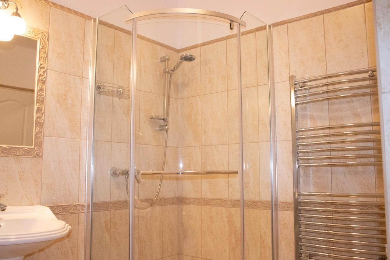 Gyoengyoem Apartman Balatonalmádi Zewnętrze zdjęcie