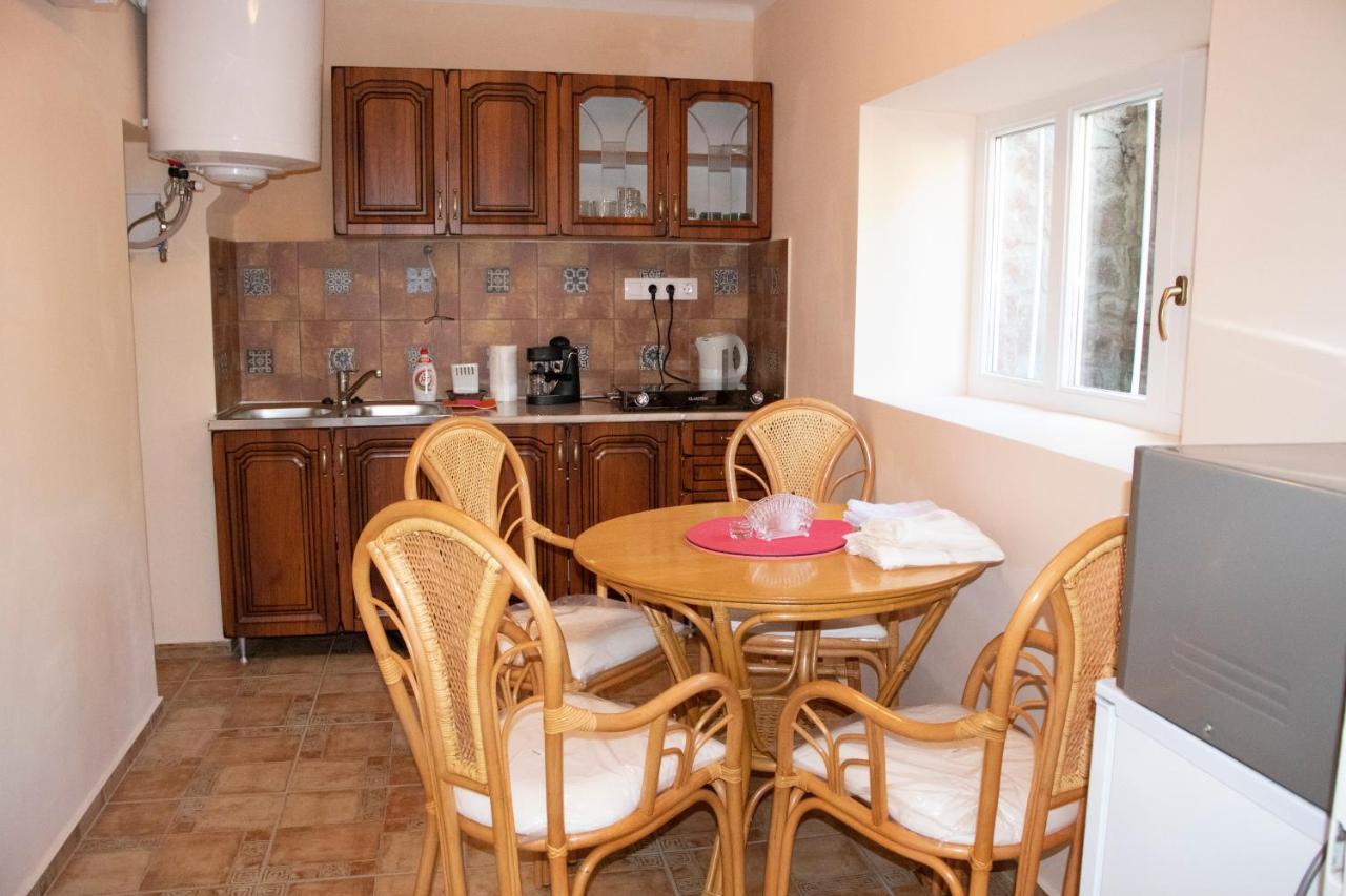 Gyoengyoem Apartman Balatonalmádi Zewnętrze zdjęcie